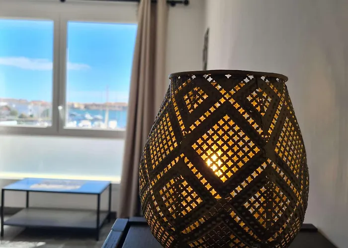 4 Couchages Cap D'agde Ct800-070 Agde